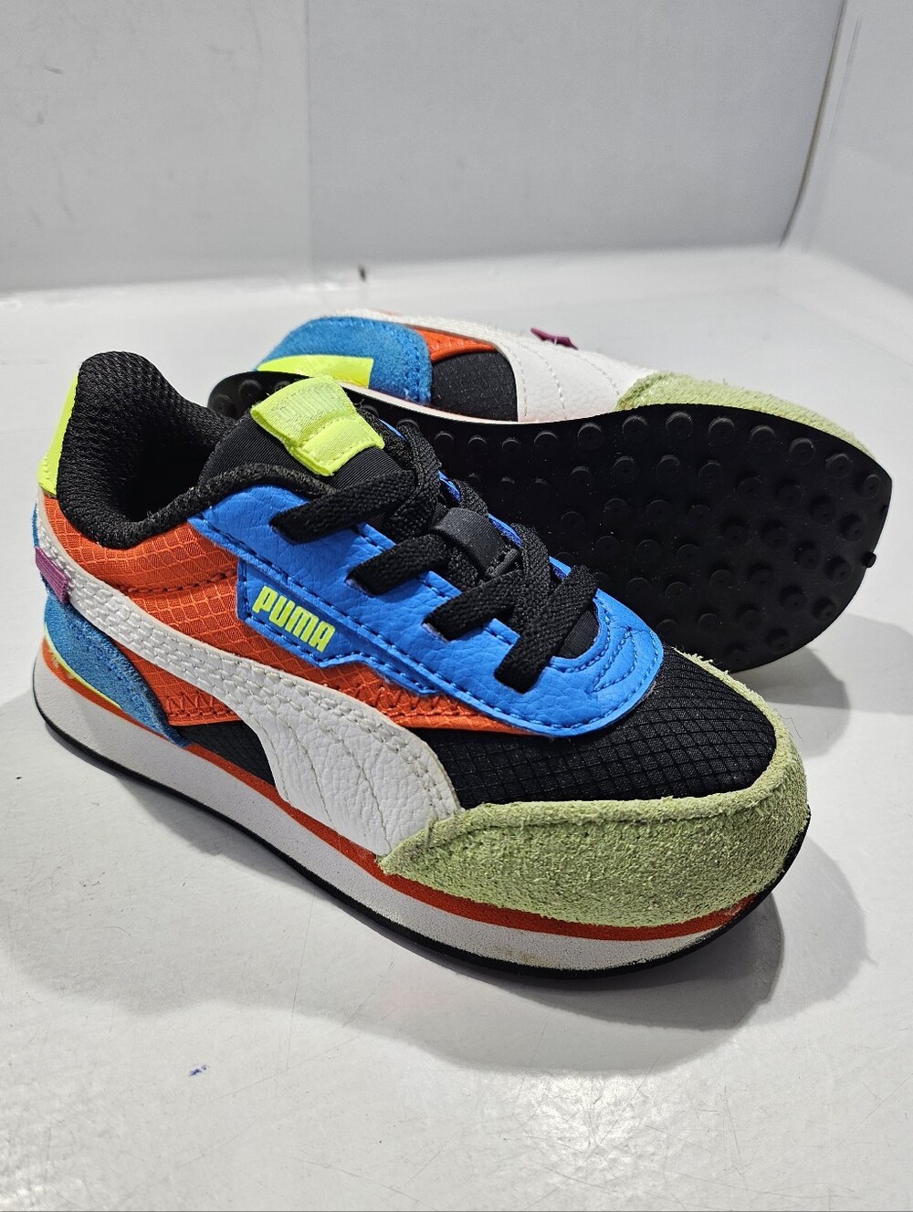 PUMA FUTURE RIDER WATER FIGHT LACE UP SHOE TODDLER SIZE 7C